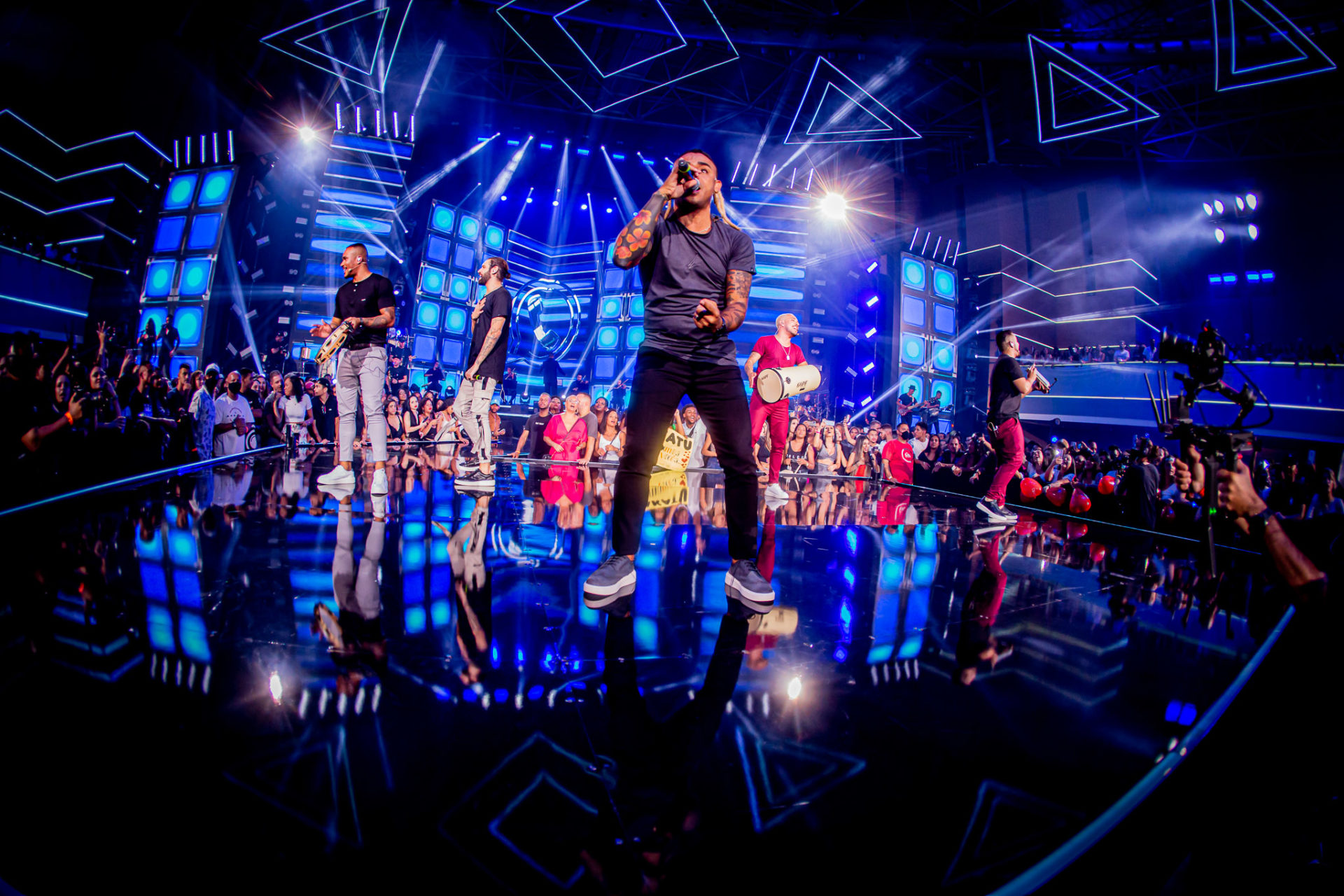 Mais de 80 milhões de views na música “Complicado” do Grupo Akatu, um feito histórico!