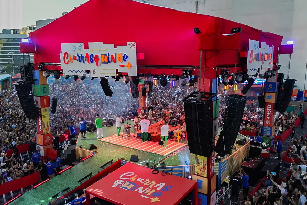 Menos é Mais Agita Curitiba com Show Inesquecível Neste Sábado: Garanta Seu Desconto com Pagodinsta!