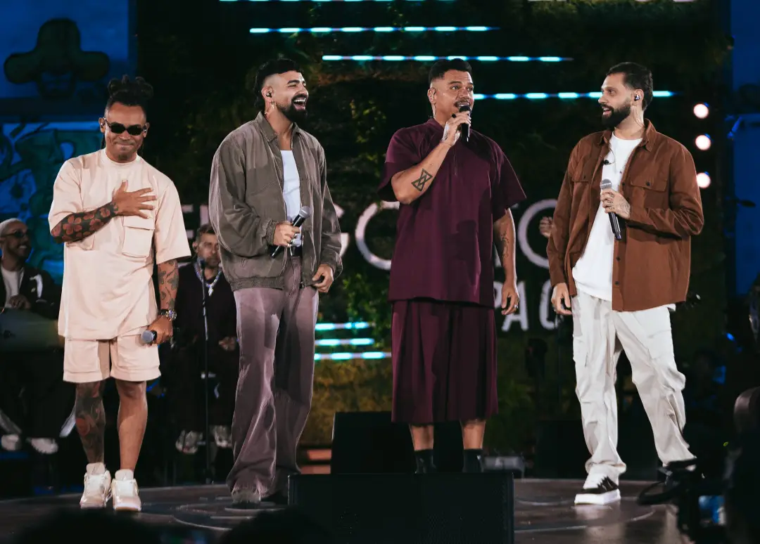 Akatu vive noite histórica ao participar da gravação do “Sorriso Eu Gosto no Pagode – Lado B”