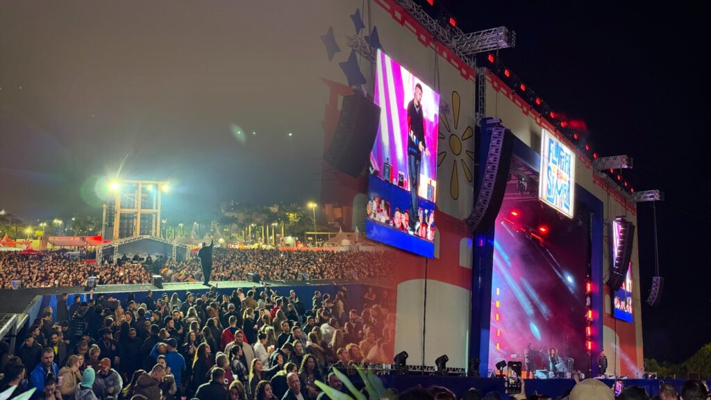 Floripa Tbm Samba lotou a Arena Floripa e provou que o Sul é terra de pagode